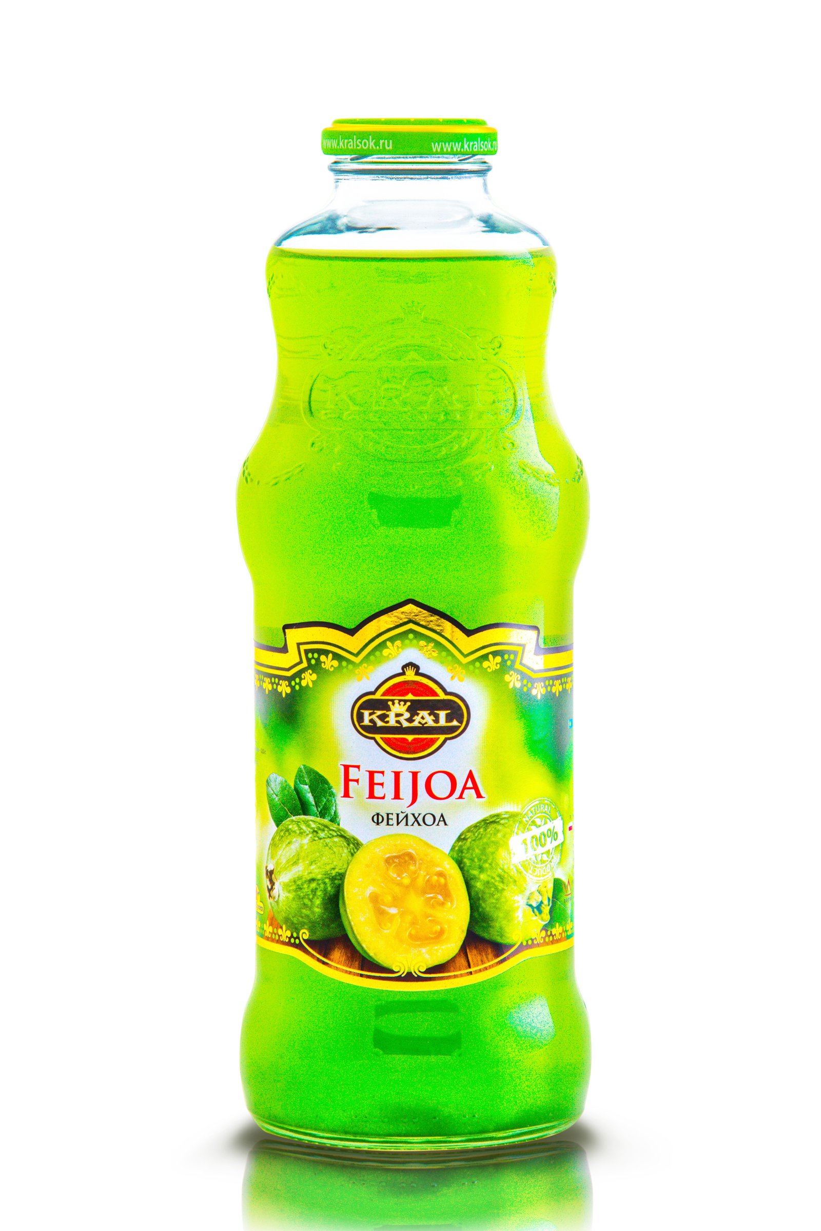 Feijoa nectar with pulp