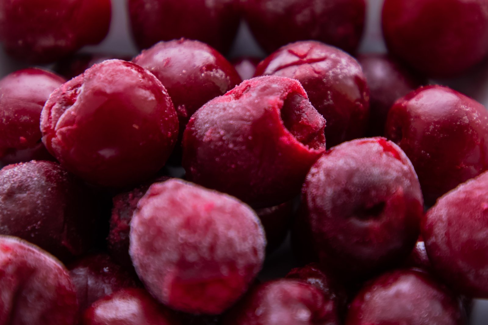 Frozen pitted cherries